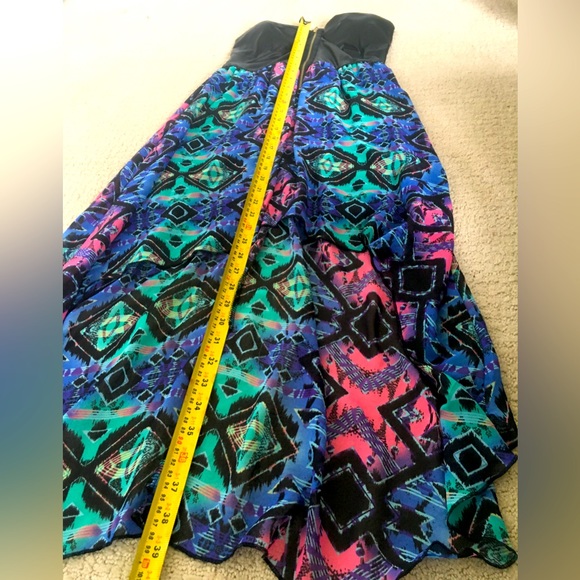 Seductions Strapless Bustier Knee length Dress. Medium - Picture 7 of 13